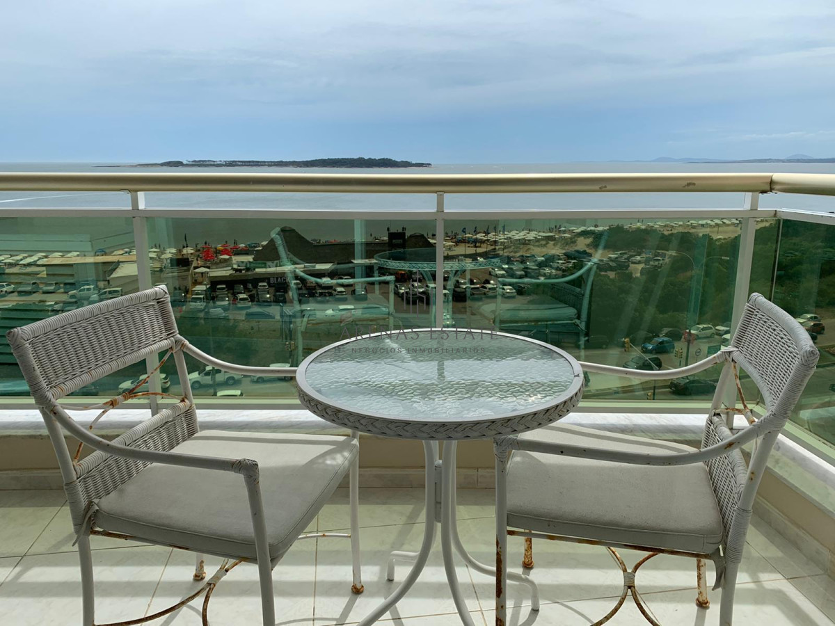 Apartamento ID.3458 - Mansa, 3 dormitorios primera linea