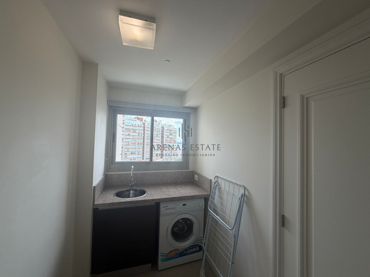 Apartamento ID.4375 - Apartamento de 3 dormitorios en Venta en Punta del este , Playa brava , Torre imperiale 