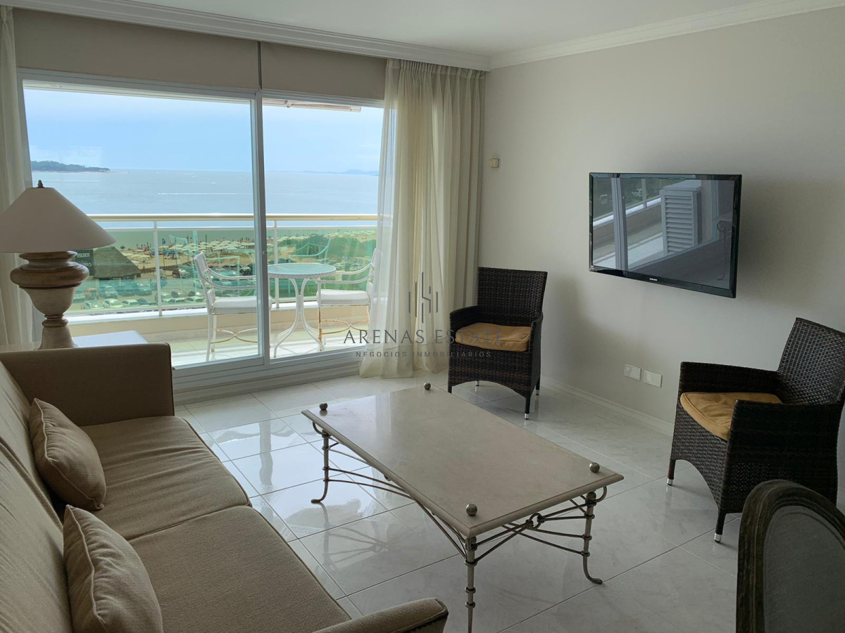 Apartamento ID.3458 - Mansa, 3 dormitorios primera linea