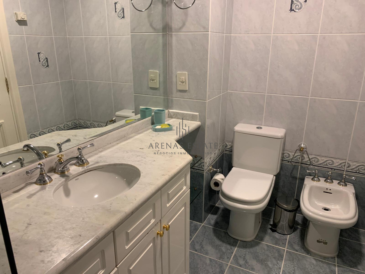 Apartamento ID.3458 - Mansa, 3 dormitorios primera linea