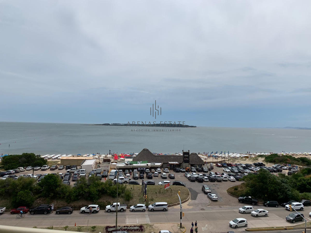 Apartamento ID.3458 - Mansa, 3 dormitorios primera linea