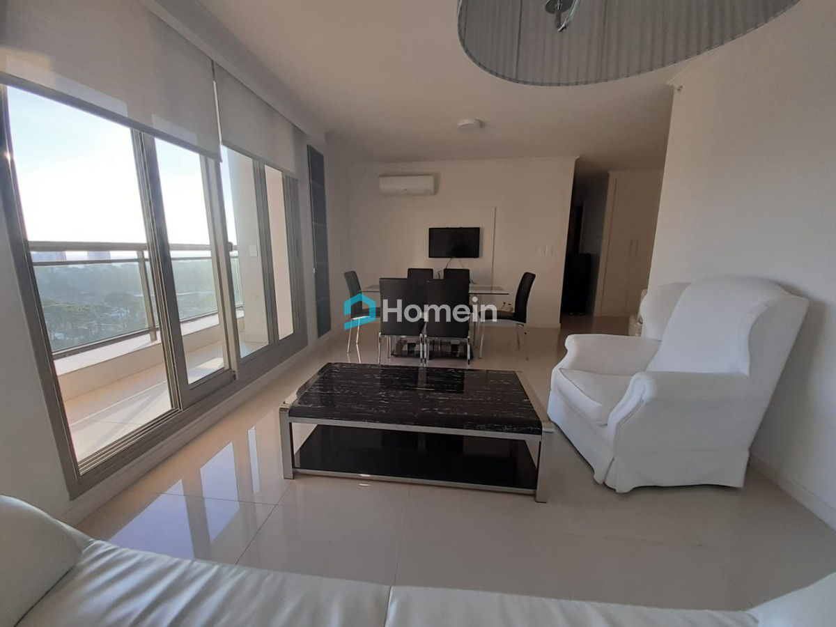 Apartamento ID.2243 - Apartamento en Venta de 2 dormitorios en Punta del este , Playa Mansa , Place Lafayette 