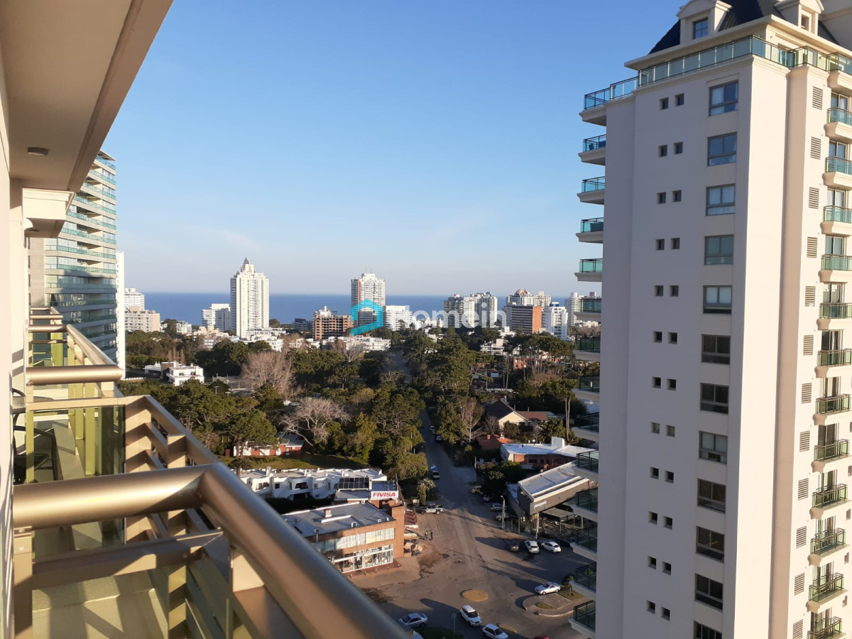 Apartamento ID.2243 - Apartamento en Venta de 2 dormitorios en Punta del este , Playa Mansa , Place Lafayette 