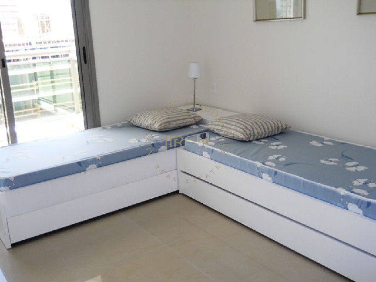 Apartamento ID.2936 - Brava, 3 dormitorios y dependencia