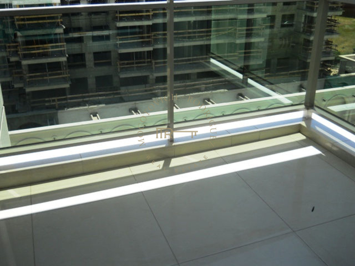 Apartamento ID.2936 - Brava, 3 dormitorios y dependencia