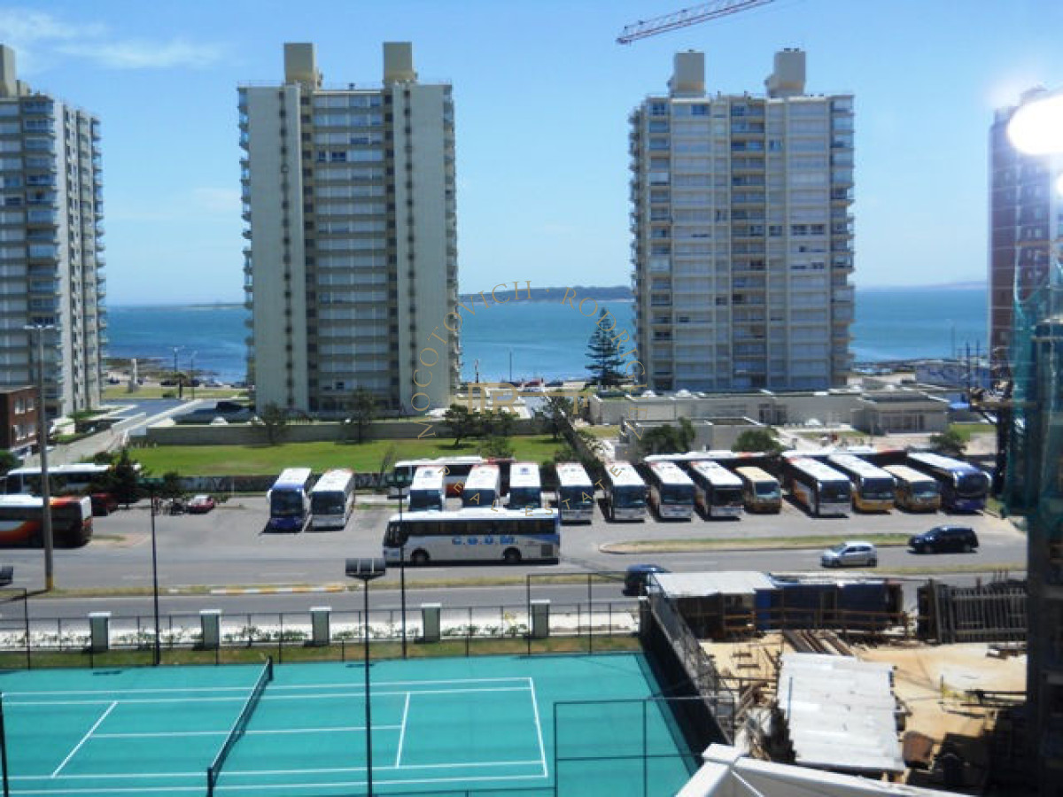 Apartamento ID.2936 - Brava, 3 dormitorios y dependencia