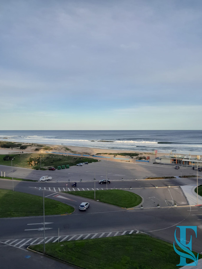 Apartamento ID.963 - Apartamento en venta de 3 dormitorios en Punta del este , Torre Imperiale , Playa Mansa 