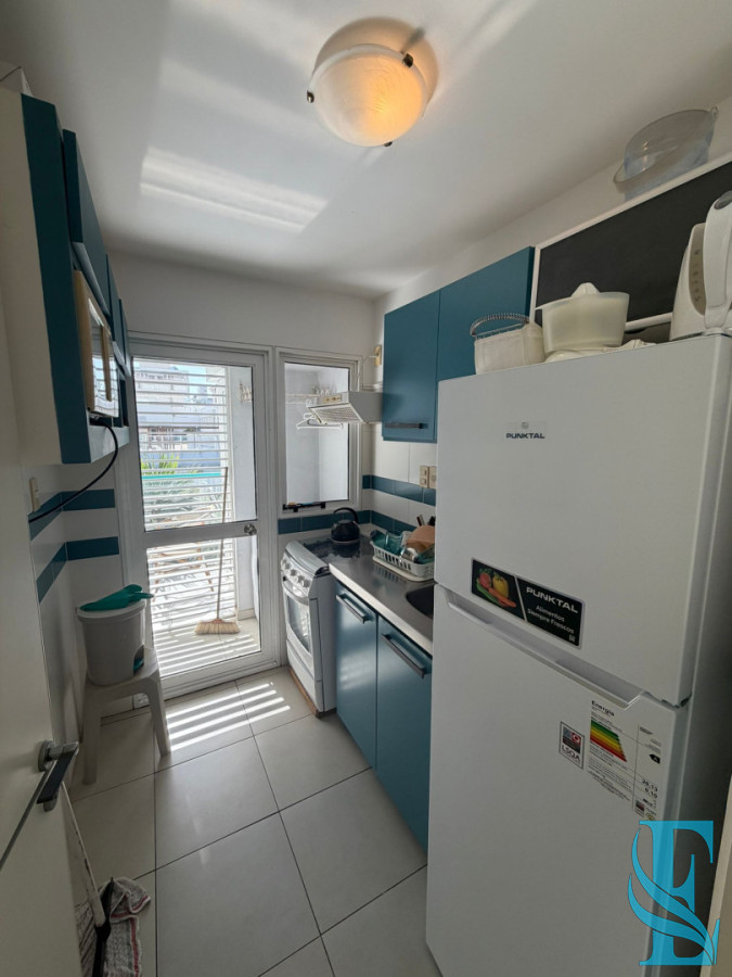 Apartamento ID.1007 - Apartamento de 1 dormitorio en Venta en Punta del este , Península , Bajos gastos a pasos del mar 