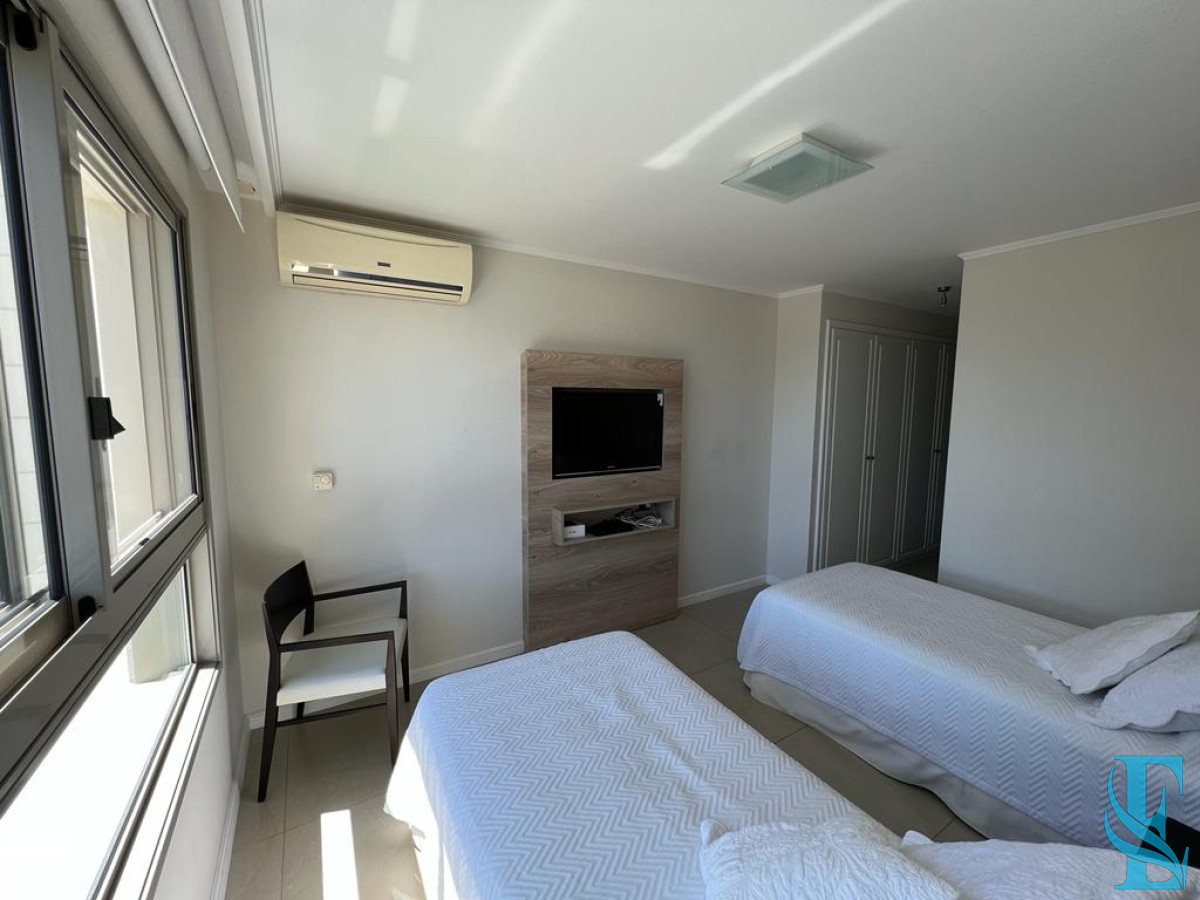 Apartamento ID.962 - Apartamento de 3 dormitorios en Torre Imperiale , Punta del este 
