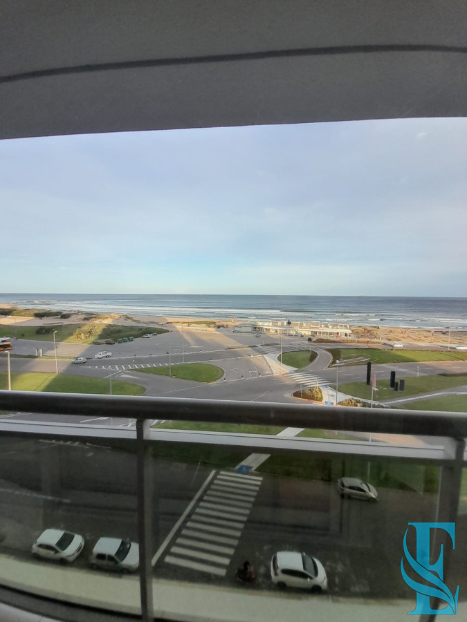 Apartamento ID.963 - Apartamento en venta de 3 dormitorios en Punta del este , Torre Imperiale , Playa Mansa 