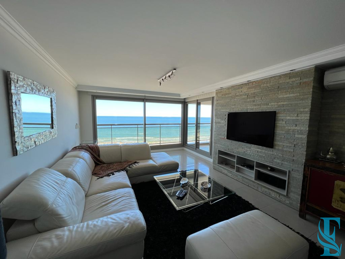 Apartamento ID.962 - Apartamento de 3 dormitorios en Torre Imperiale , Punta del este 