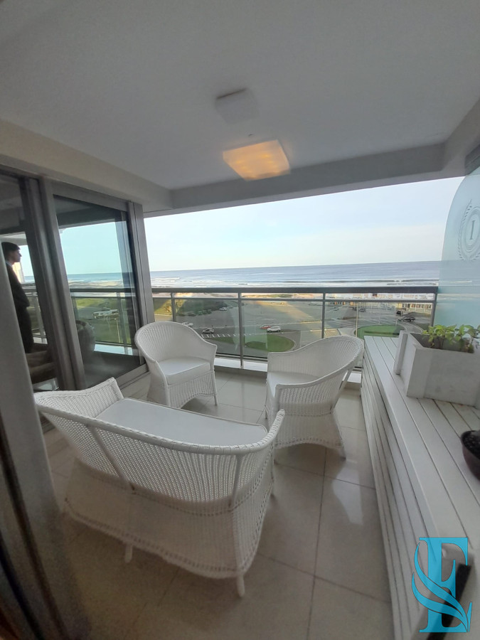 Apartamento ID.963 - Apartamento en venta de 3 dormitorios en Punta del este , Torre Imperiale , Playa Mansa 