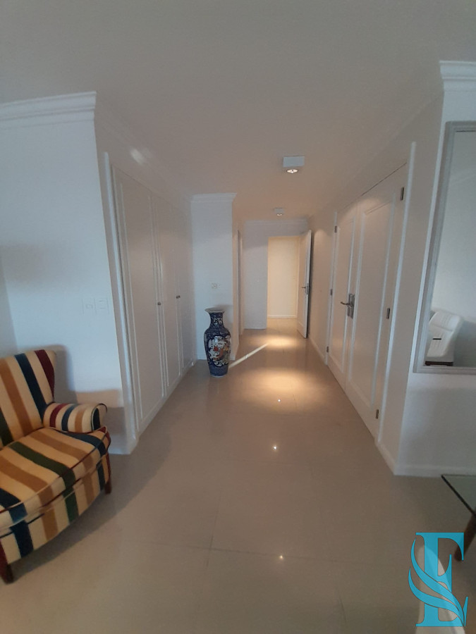 Apartamento ID.963 - Apartamento en venta de 3 dormitorios en Punta del este , Torre Imperiale , Playa Mansa 