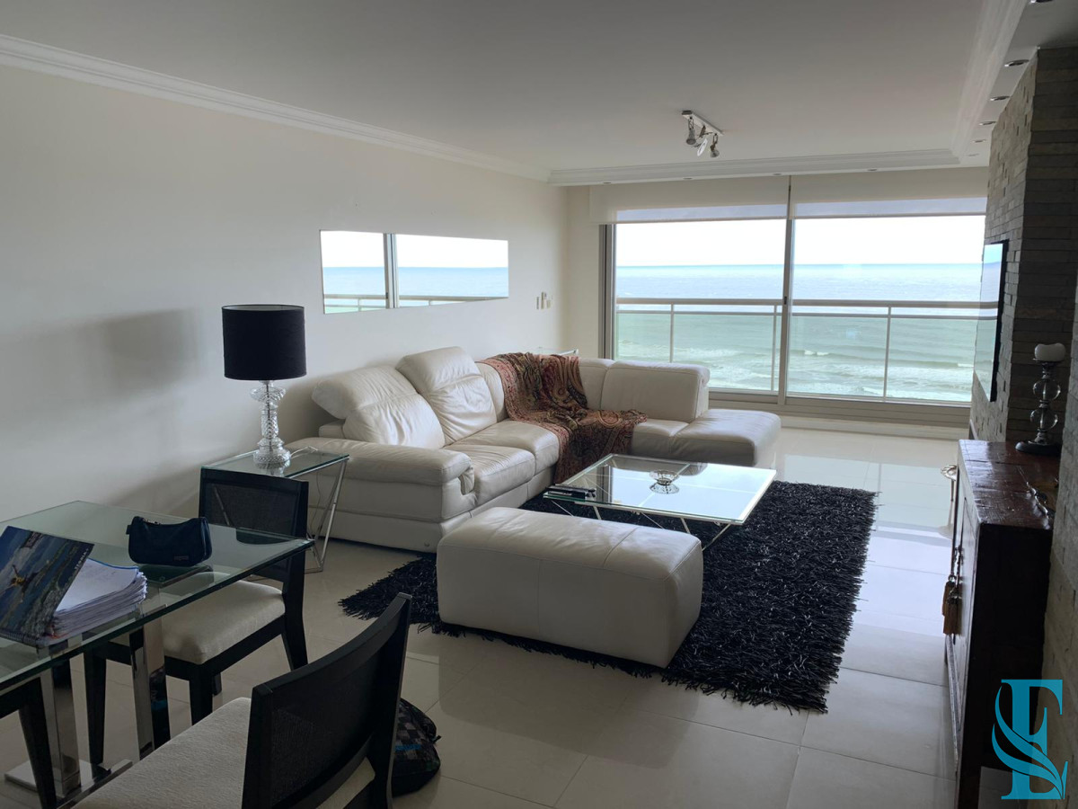 Apartamento ID.962 - Apartamento de 3 dormitorios en Torre Imperiale , Punta del este 