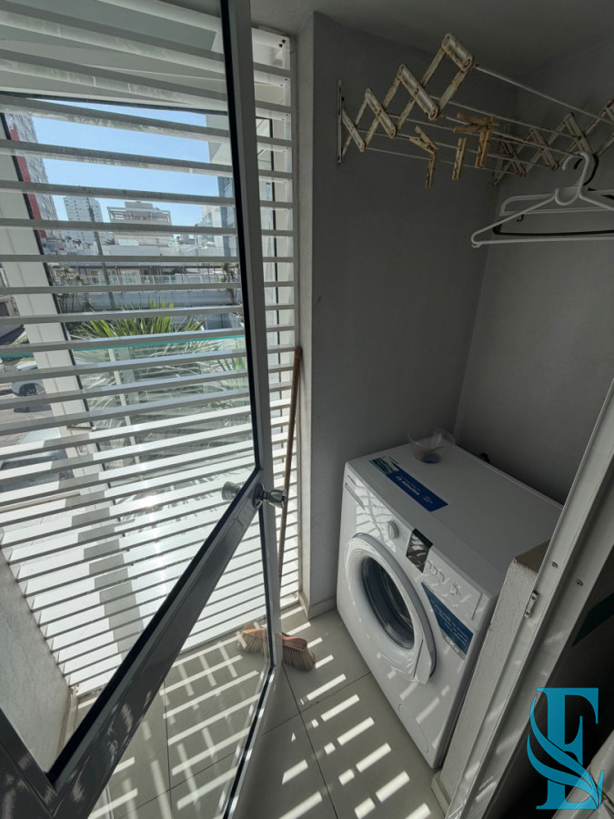 Apartamento ID.1007 - Apartamento de 1 dormitorio en Venta en Punta del este , Península , Bajos gastos a pasos del mar 