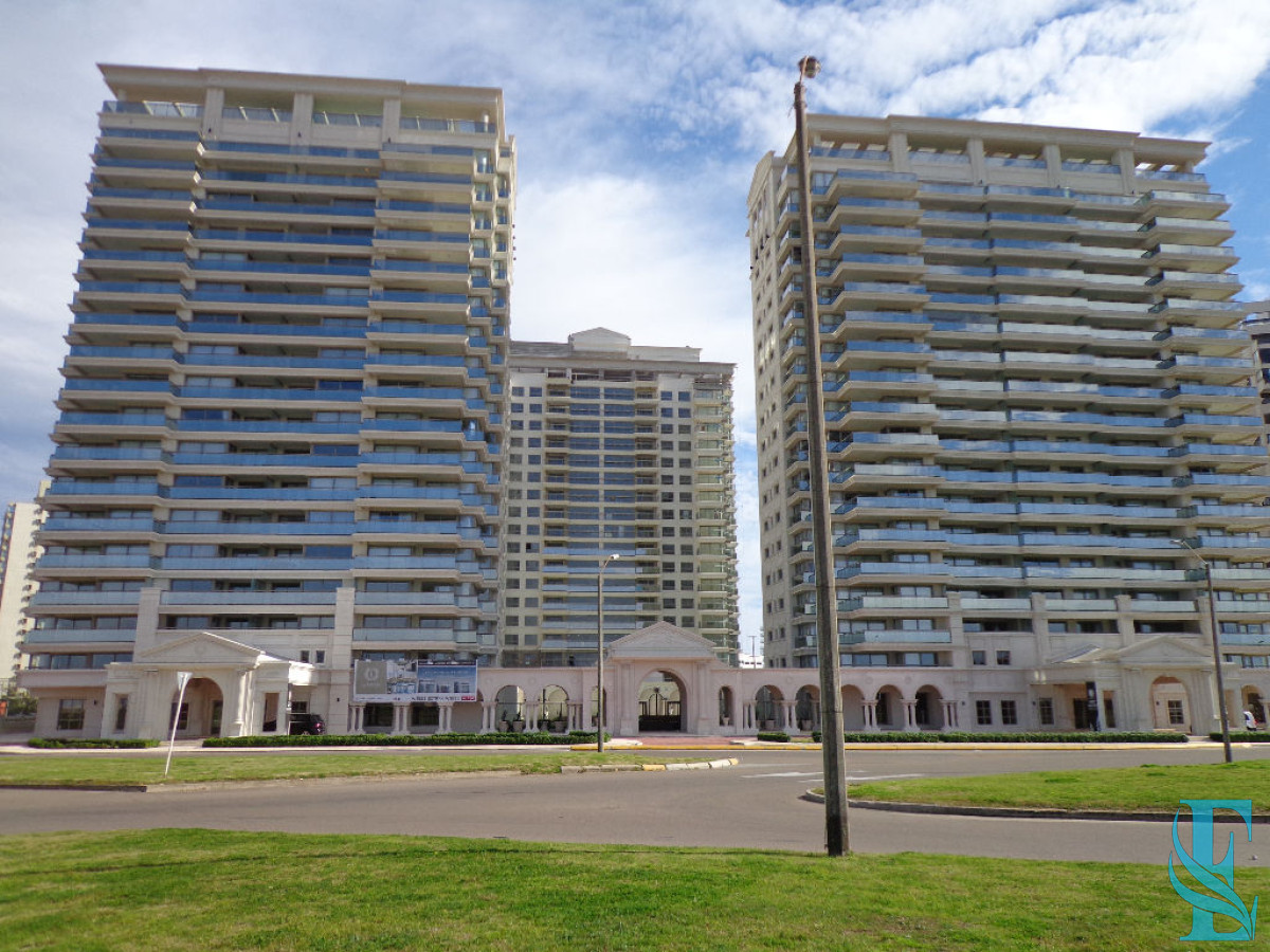 Apartamento ID.962 - Apartamento de 3 dormitorios en Torre Imperiale , Punta del este 