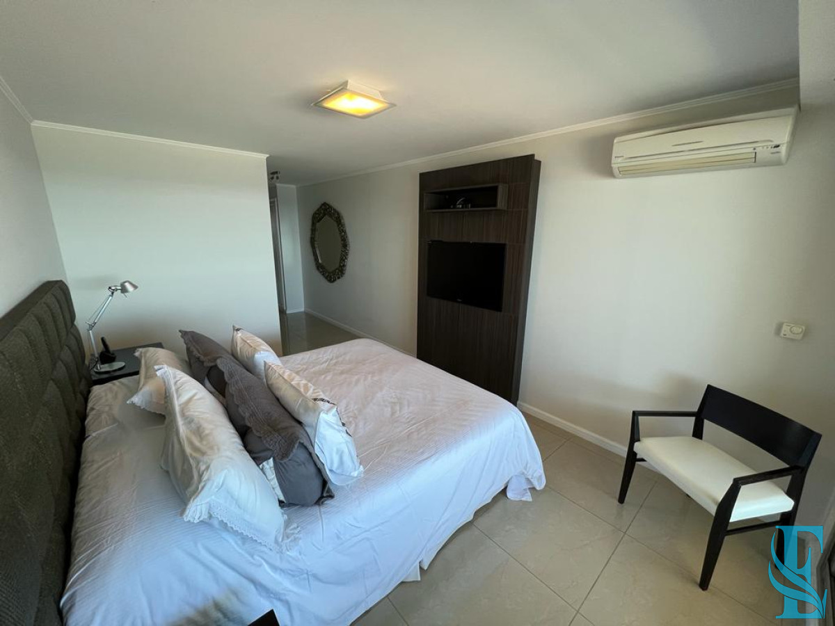 Apartamento ID.962 - Apartamento de 3 dormitorios en Torre Imperiale , Punta del este 