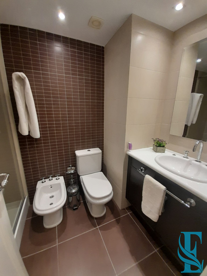 Apartamento ID.963 - Apartamento en venta de 3 dormitorios en Punta del este , Torre Imperiale , Playa Mansa 