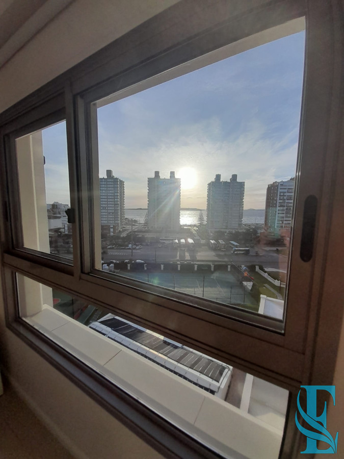 Apartamento ID.963 - Apartamento en venta de 3 dormitorios en Punta del este , Torre Imperiale , Playa Mansa 