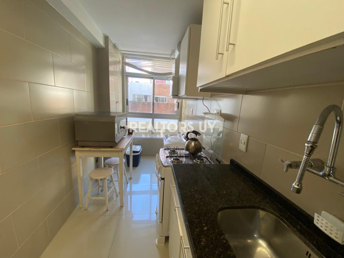 Apartamento ID.279 - Sobre calle 20 y a pasos de todo!!