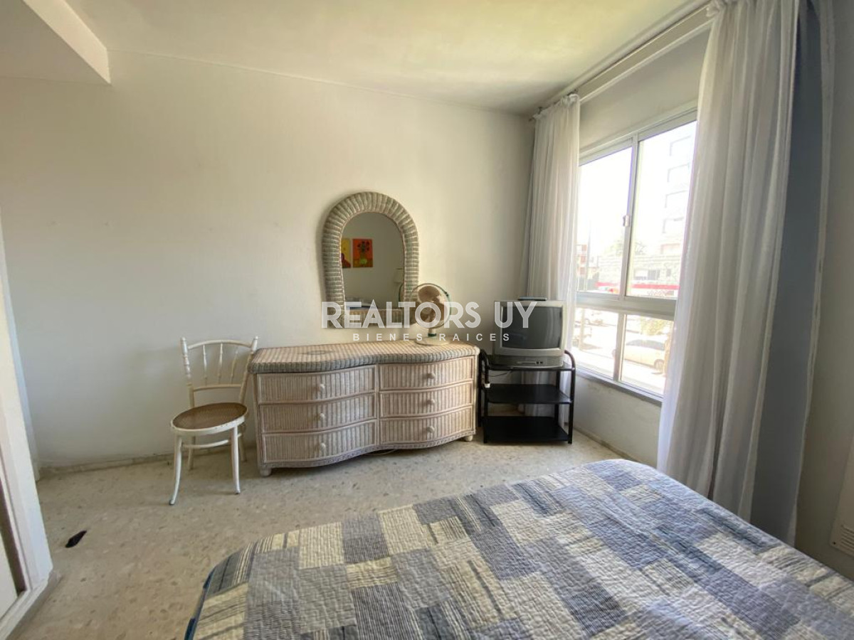 Apartamento ID.279 - Sobre calle 20 y a pasos de todo!!