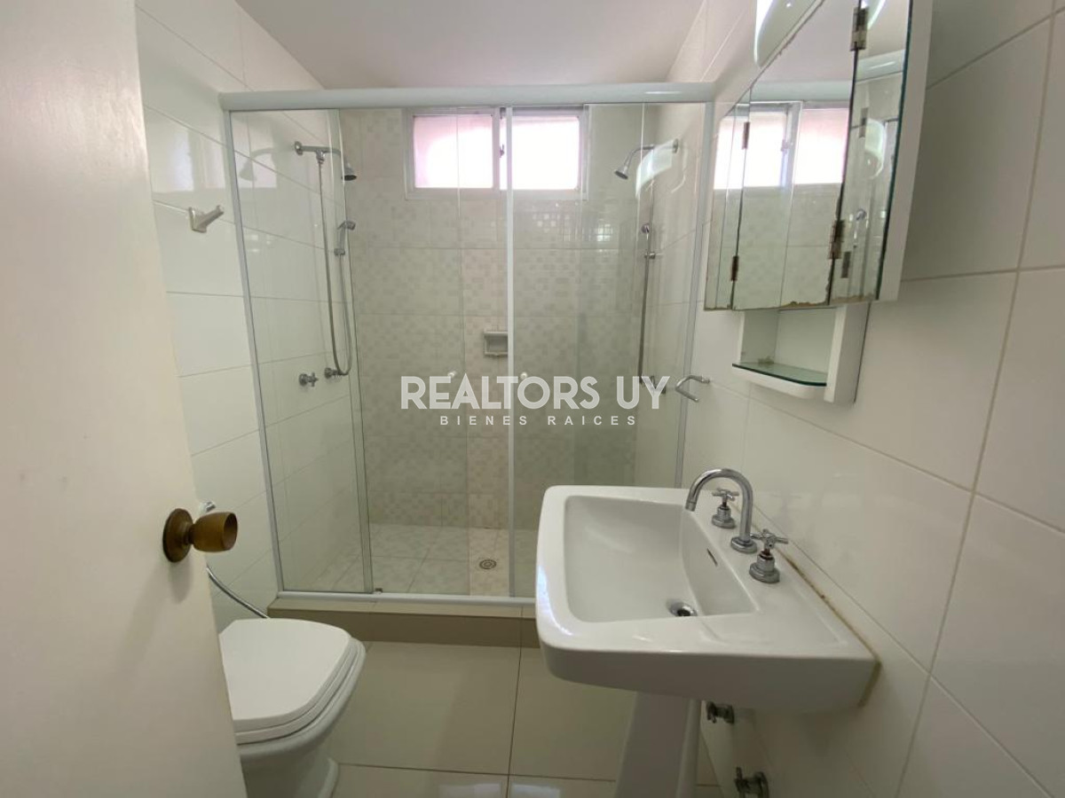 Apartamento ID.279 - Sobre calle 20 y a pasos de todo!!