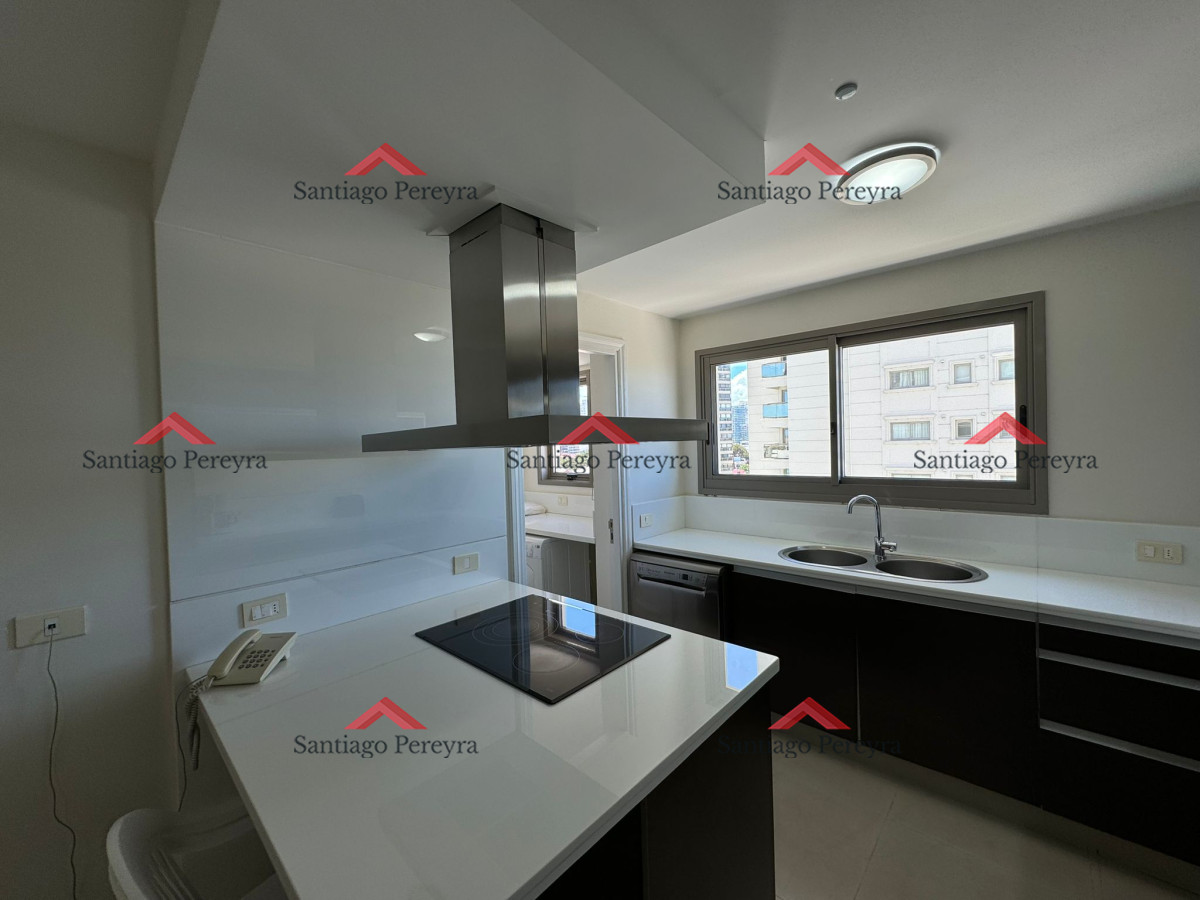 Apartamento ID.14709 - Brava, 3 dormitorios y dependencia en alquiler temporal edificio de categoría con todos los amenities