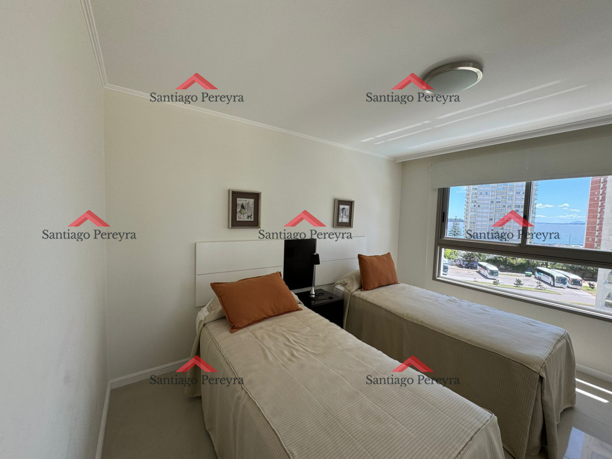 Apartamento ID.14709 - Brava, 3 dormitorios y dependencia en alquiler temporal edificio de categoría con todos los amenities