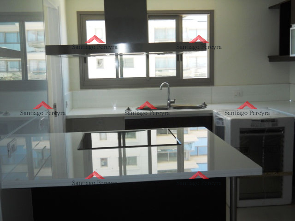 Apartamento ID.14709 - Brava, 3 dormitorios y dependencia en alquiler temporal edificio de categoría con todos los amenities