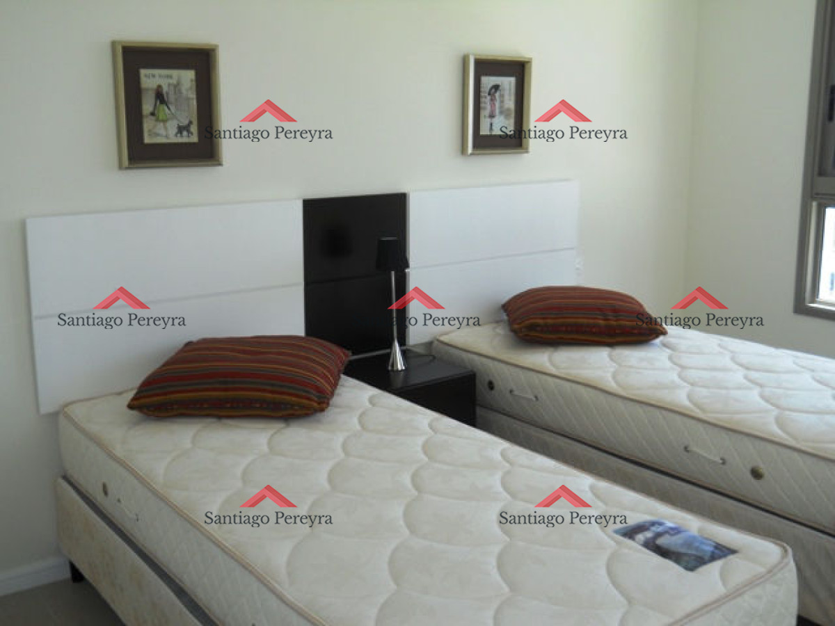 Apartamento ID.14709 - Brava, 3 dormitorios y dependencia en alquiler temporal edificio de categoría con todos los amenities