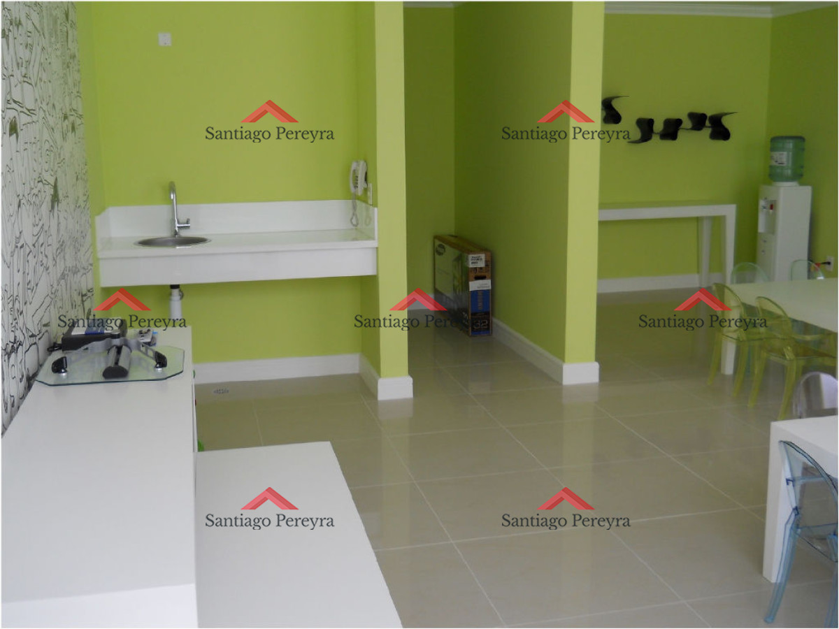Apartamento ID.14709 - Brava, 3 dormitorios y dependencia en alquiler temporal edificio de categoría con todos los amenities