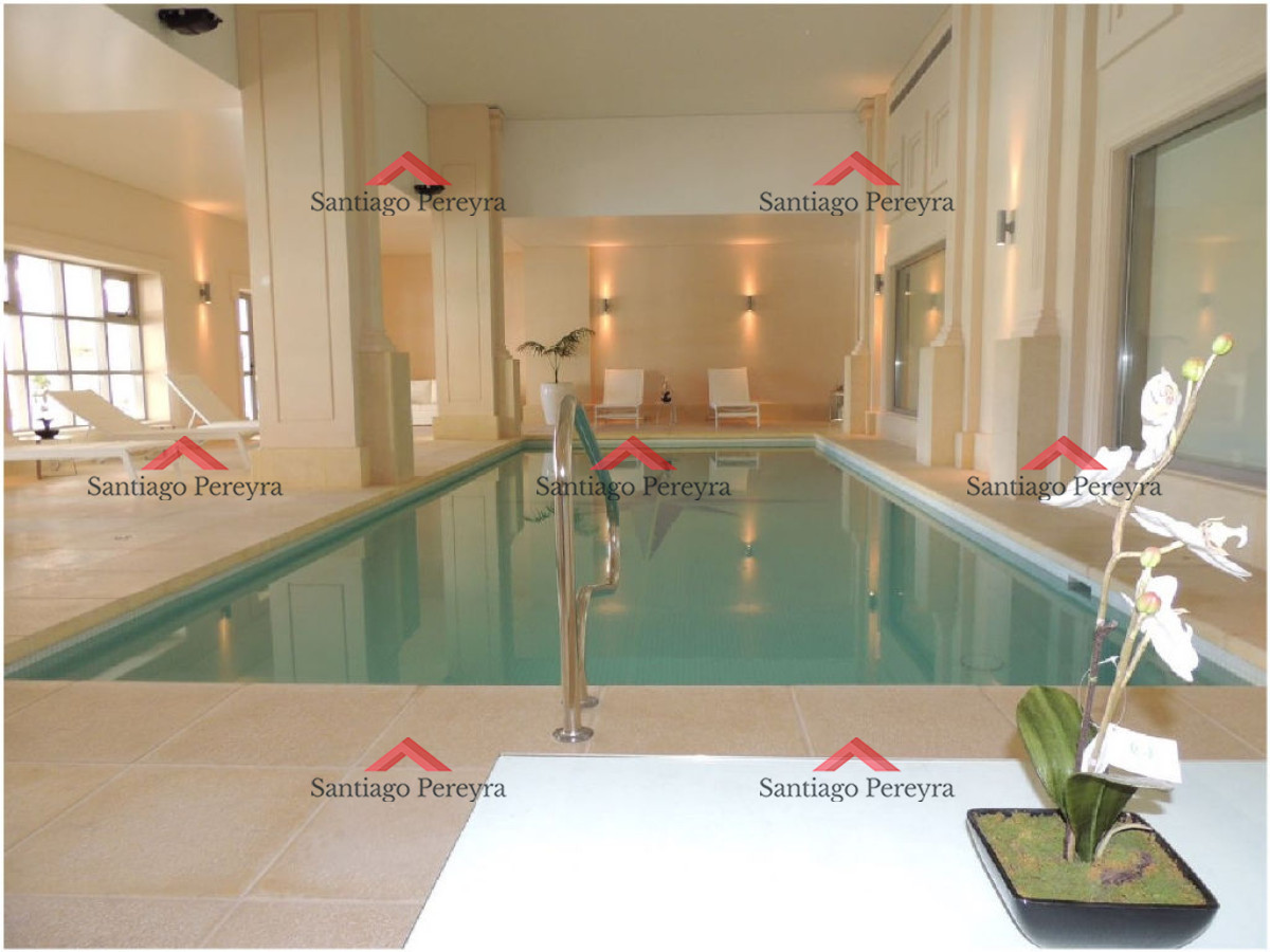 Apartamento ID.14709 - Brava, 3 dormitorios y dependencia en alquiler temporal edificio de categoría con todos los amenities