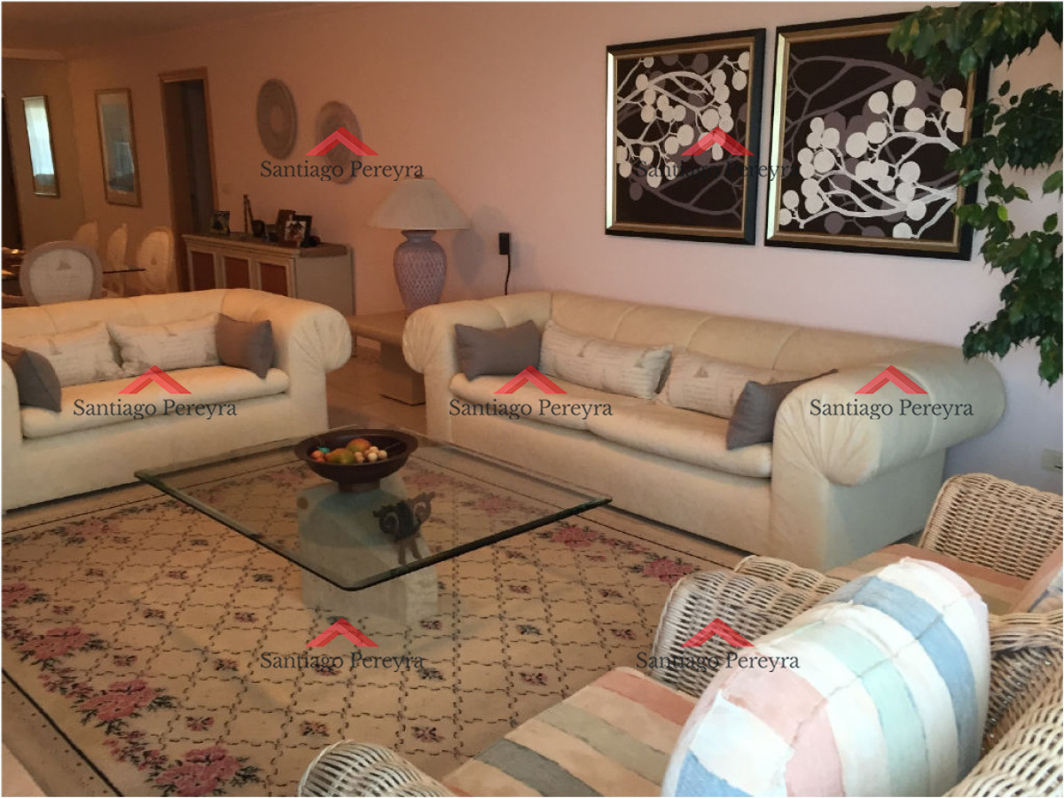 Apartamento ID.14463 - Excelente oportunidad en playa brava.