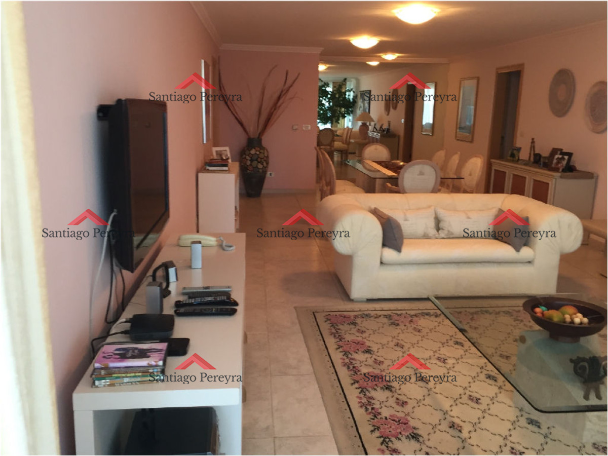 Apartamento ID.14463 - Excelente oportunidad en playa brava.