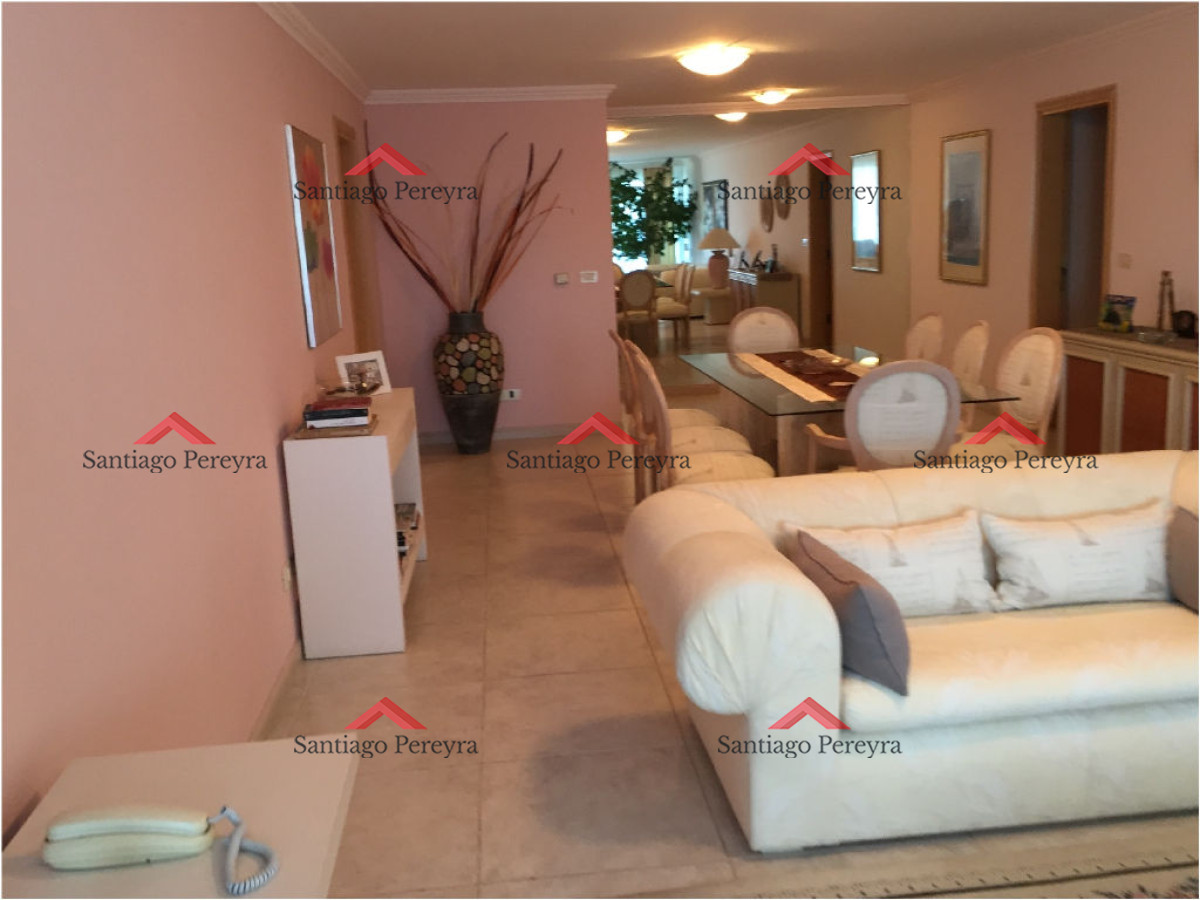 Apartamento ID.14463 - Excelente oportunidad en playa brava.