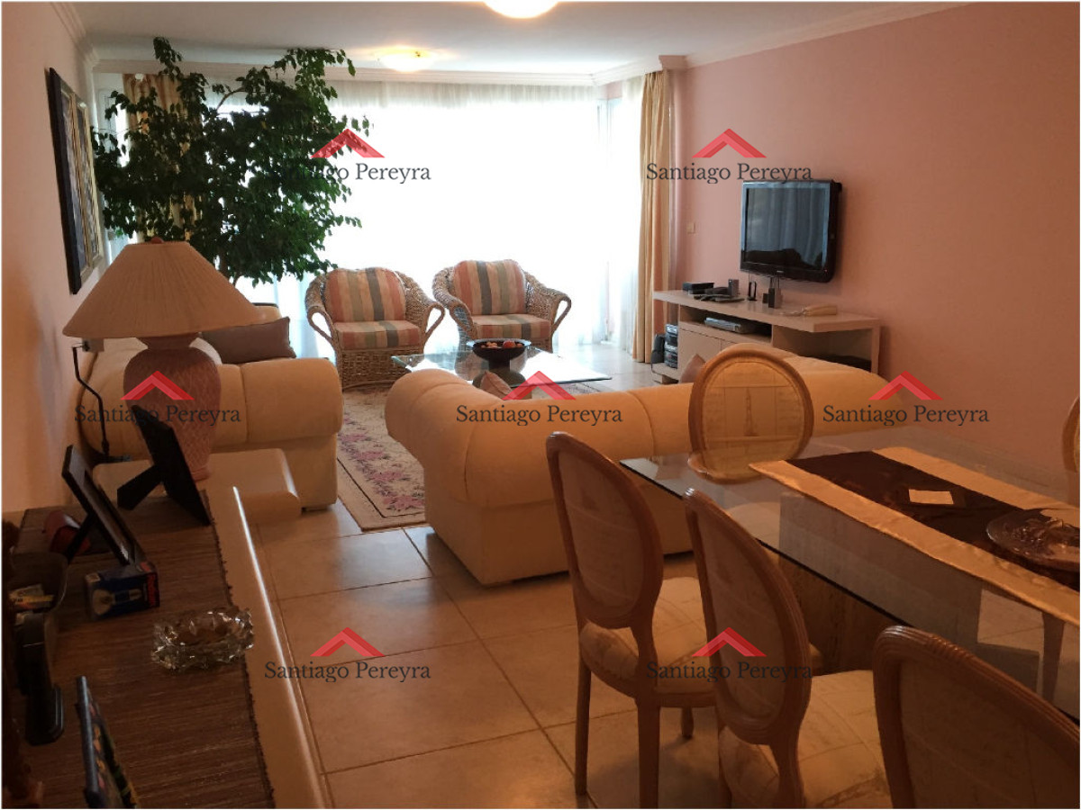Apartamento ID.14463 - Excelente oportunidad en playa brava.