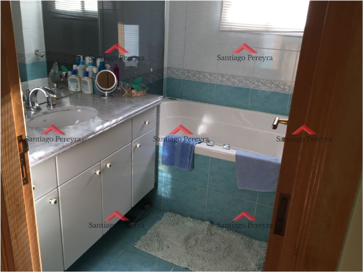 Apartamento ID.14463 - Excelente oportunidad en playa brava.