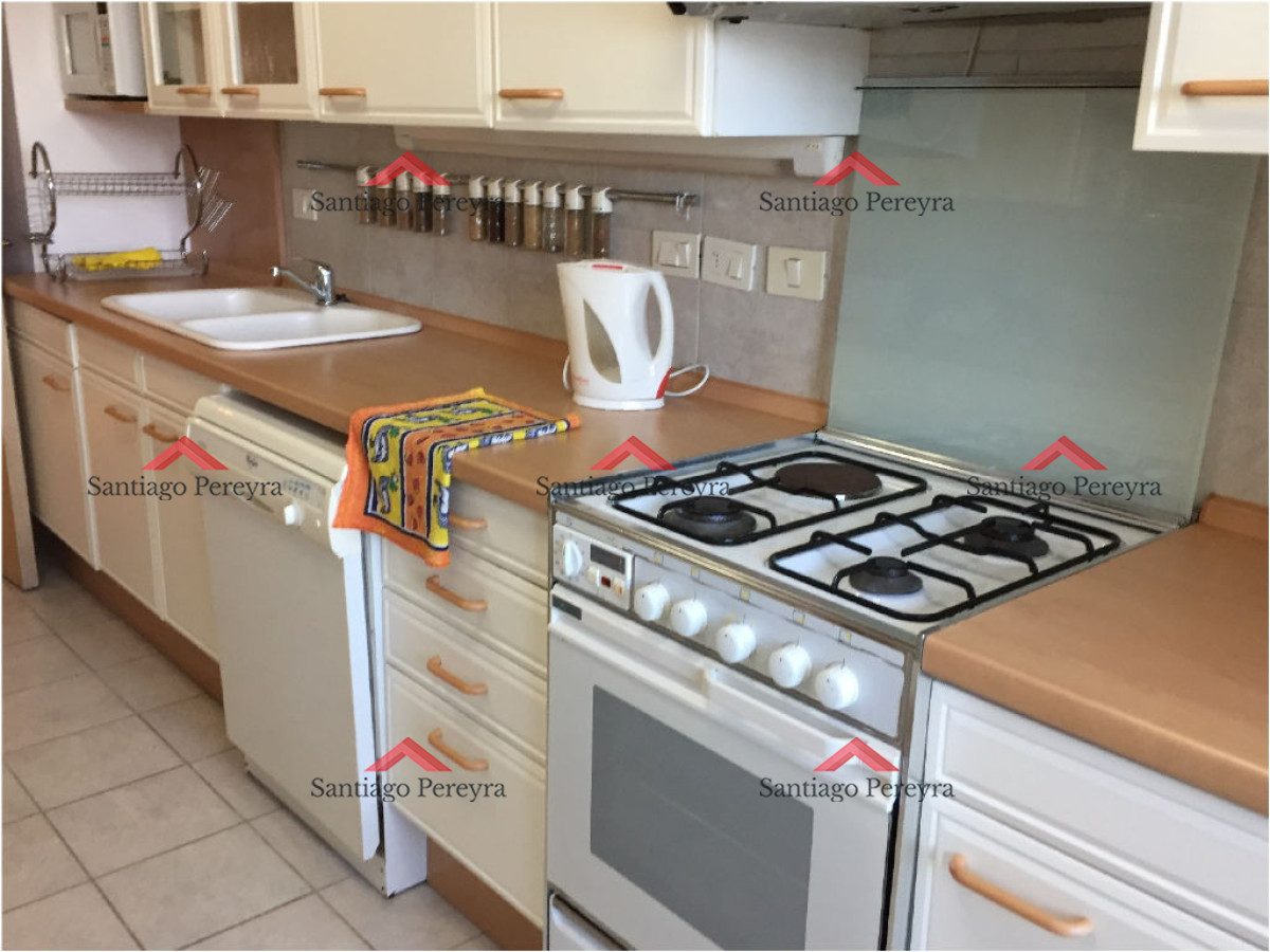 Apartamento ID.14463 - Excelente oportunidad en playa brava.