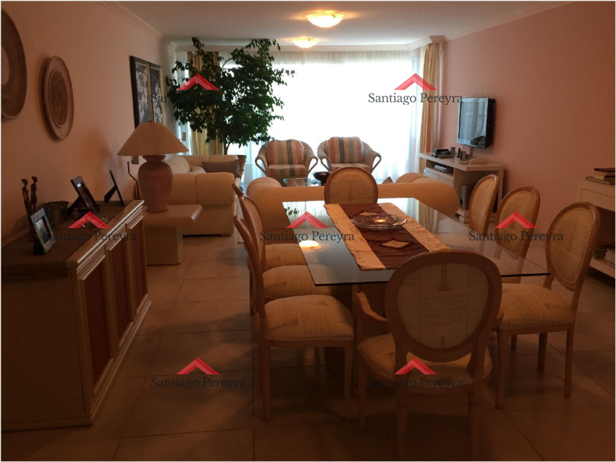Apartamento ID.14463 - Excelente oportunidad en playa brava.