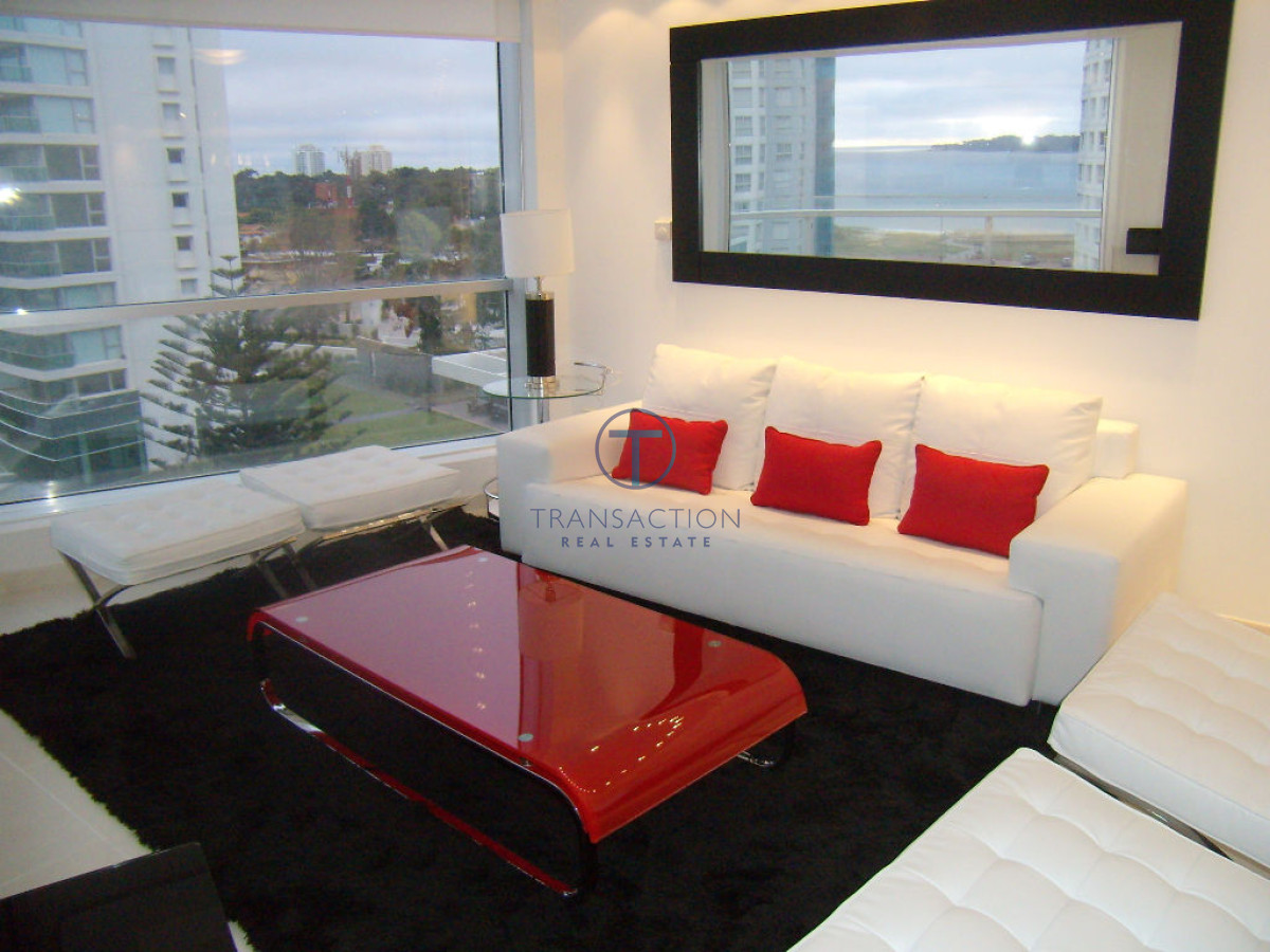 Apartamento ID.577/Departamento-de-3-dormitorios-en-venta.-Gran-Oportunidad-en-Playa-Mansa. - Playa Mansa, Punta del Este.
