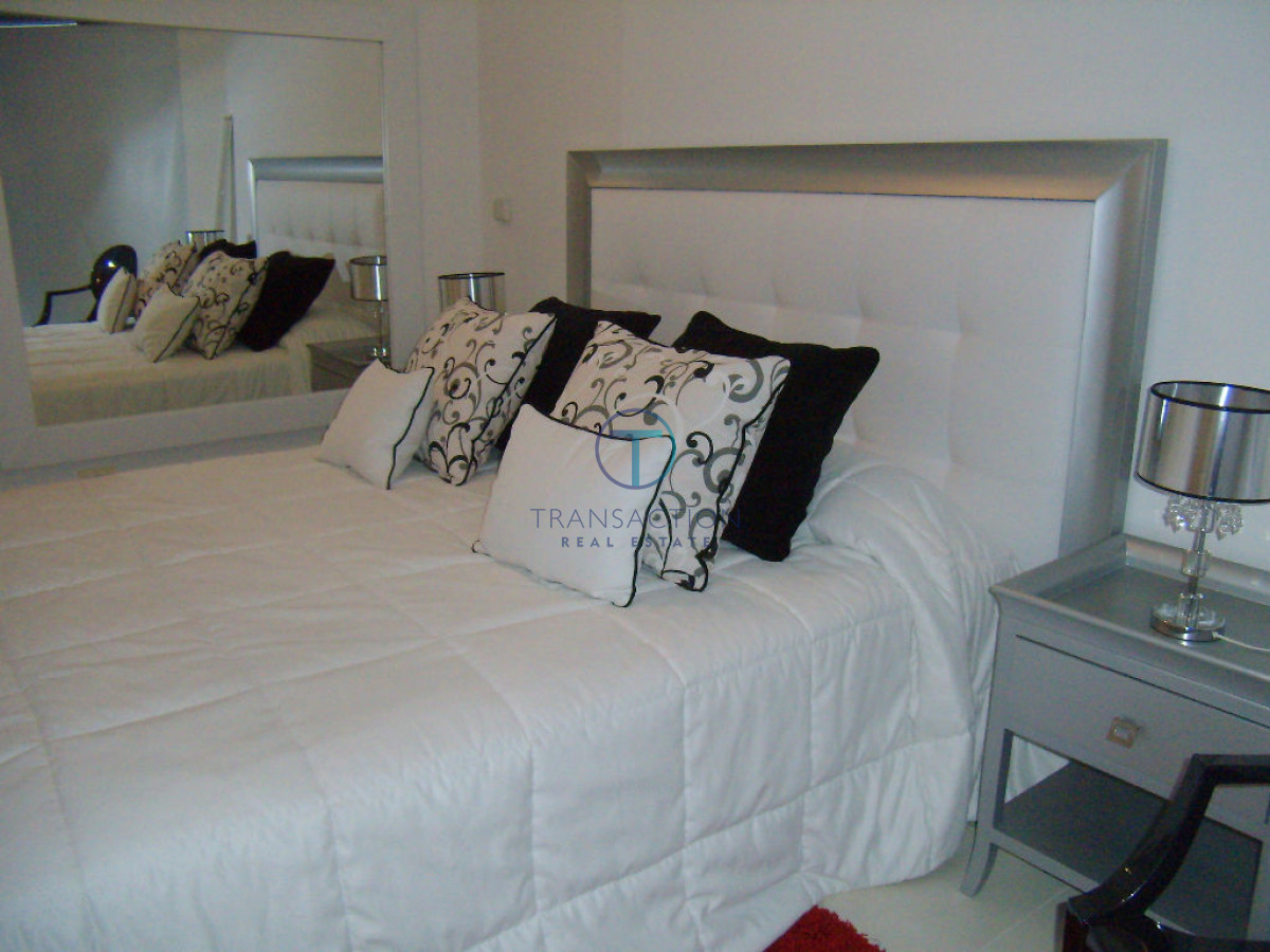 Apartamento ID.577/Departamento-de-3-dormitorios-en-venta.-Gran-Oportunidad-en-Playa-Mansa. - Playa Mansa, Punta del Este.