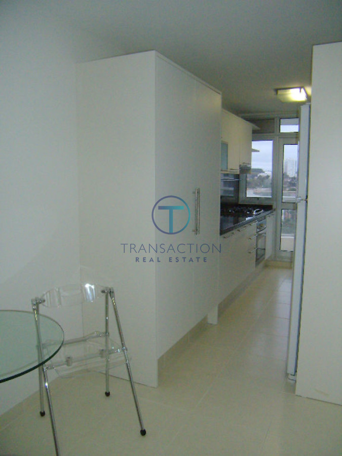 Apartamento ID.577/Departamento-de-3-dormitorios-en-venta.-Gran-Oportunidad-en-Playa-Mansa. - Playa Mansa, Punta del Este.