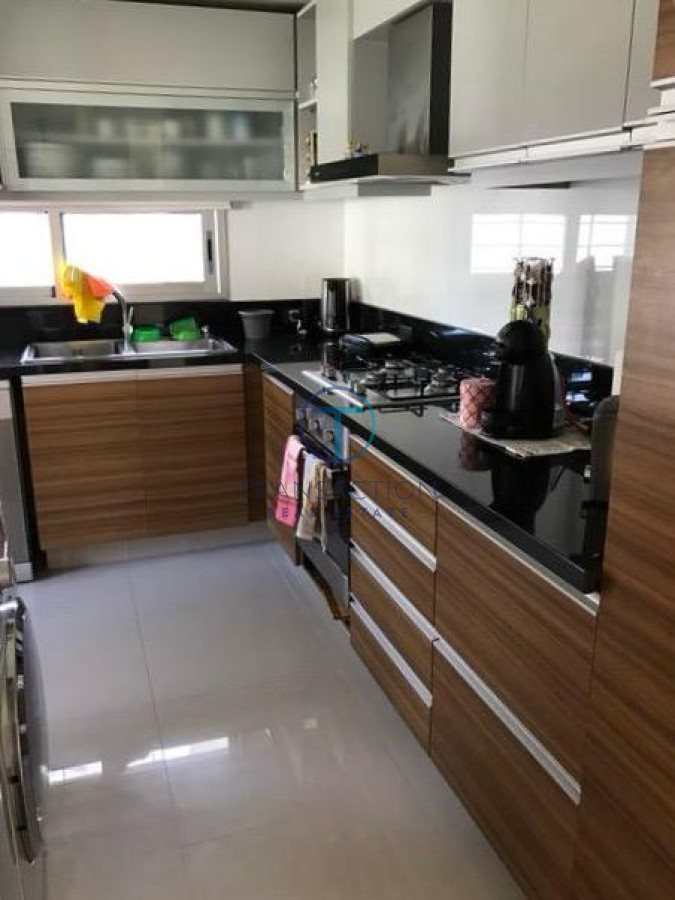 Casa ID.1288/Alquiler-,-casa-3-dormitorios,-Punta-del-este- - Venta y alquiler, a metros del mar 