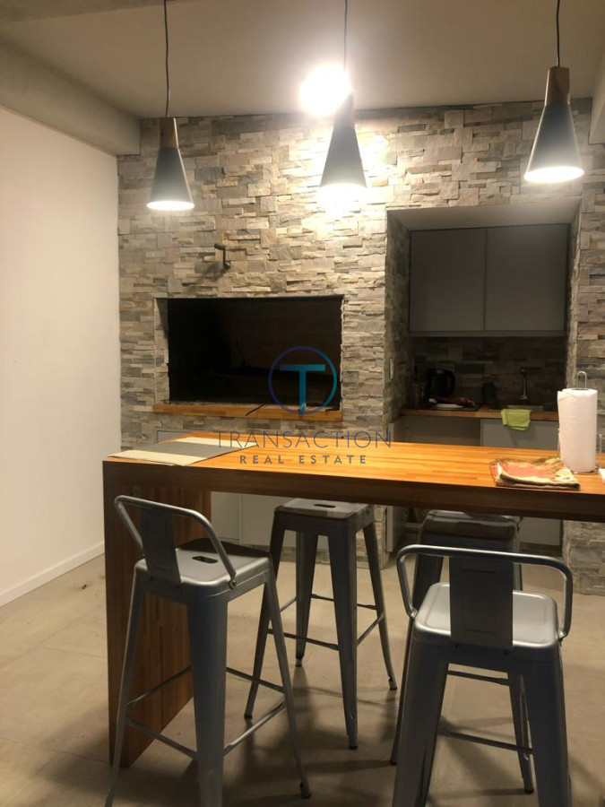 Casa ID.1288/Alquiler-,-casa-3-dormitorios,-Punta-del-este- - Venta y alquiler, a metros del mar 
