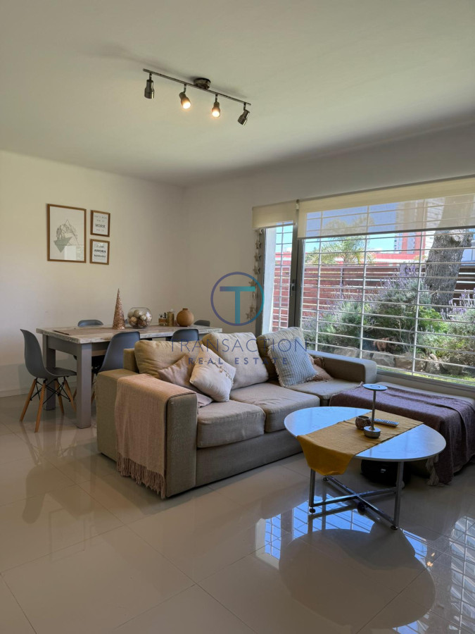 Casa ID.1288/Alquiler-,-casa-3-dormitorios,-Punta-del-este- - Venta y alquiler, a metros del mar 