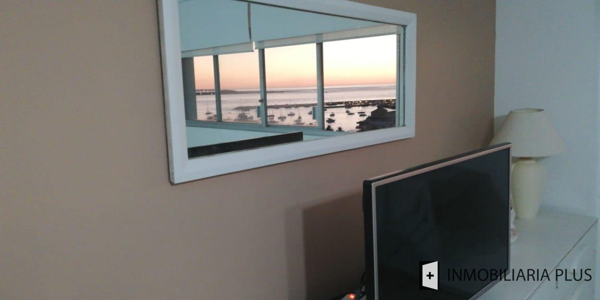 Apartamento ID.725 - Venta de Apartamento en Piso alto con vista al puerto de Punta del Este C725B