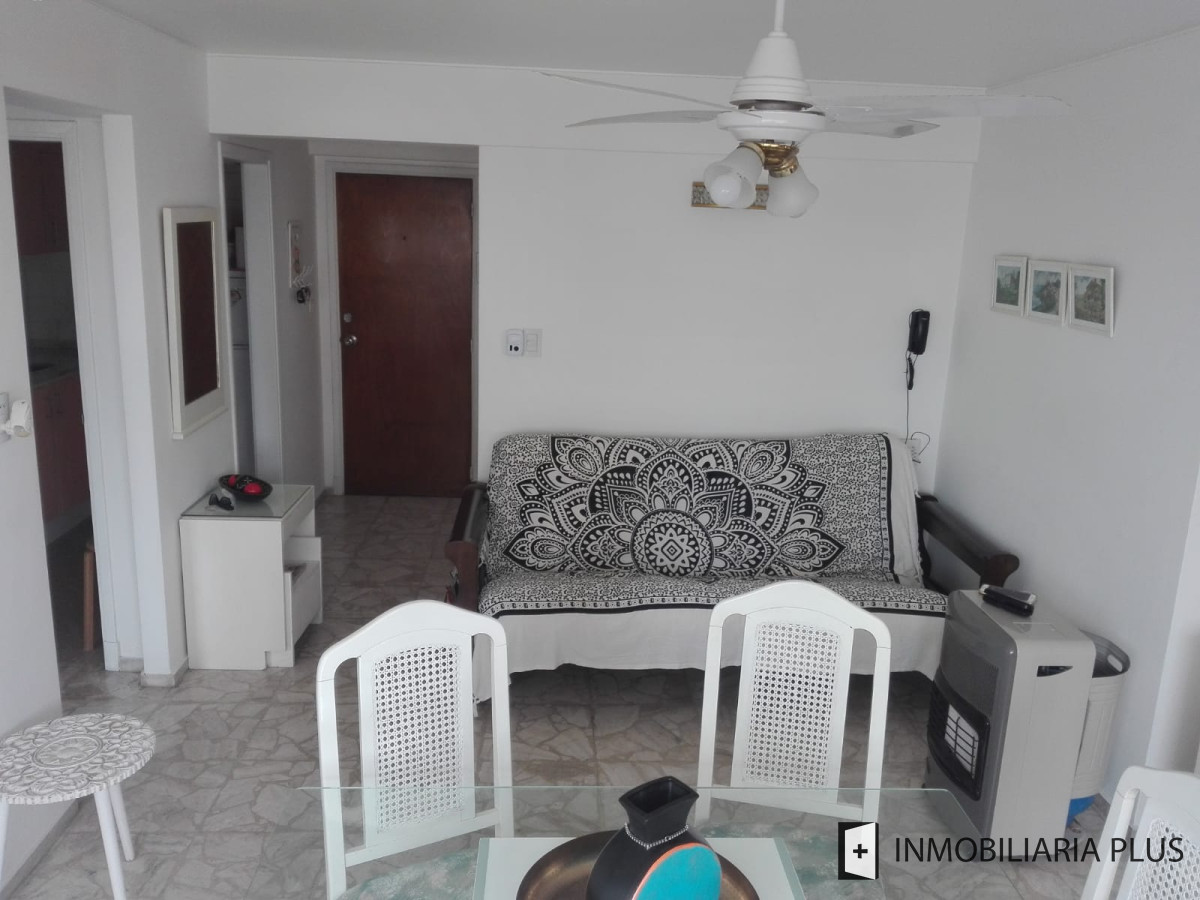 Apartamento ID.725 - Venta de Apartamento en Piso alto con vista al puerto de Punta del Este C725B