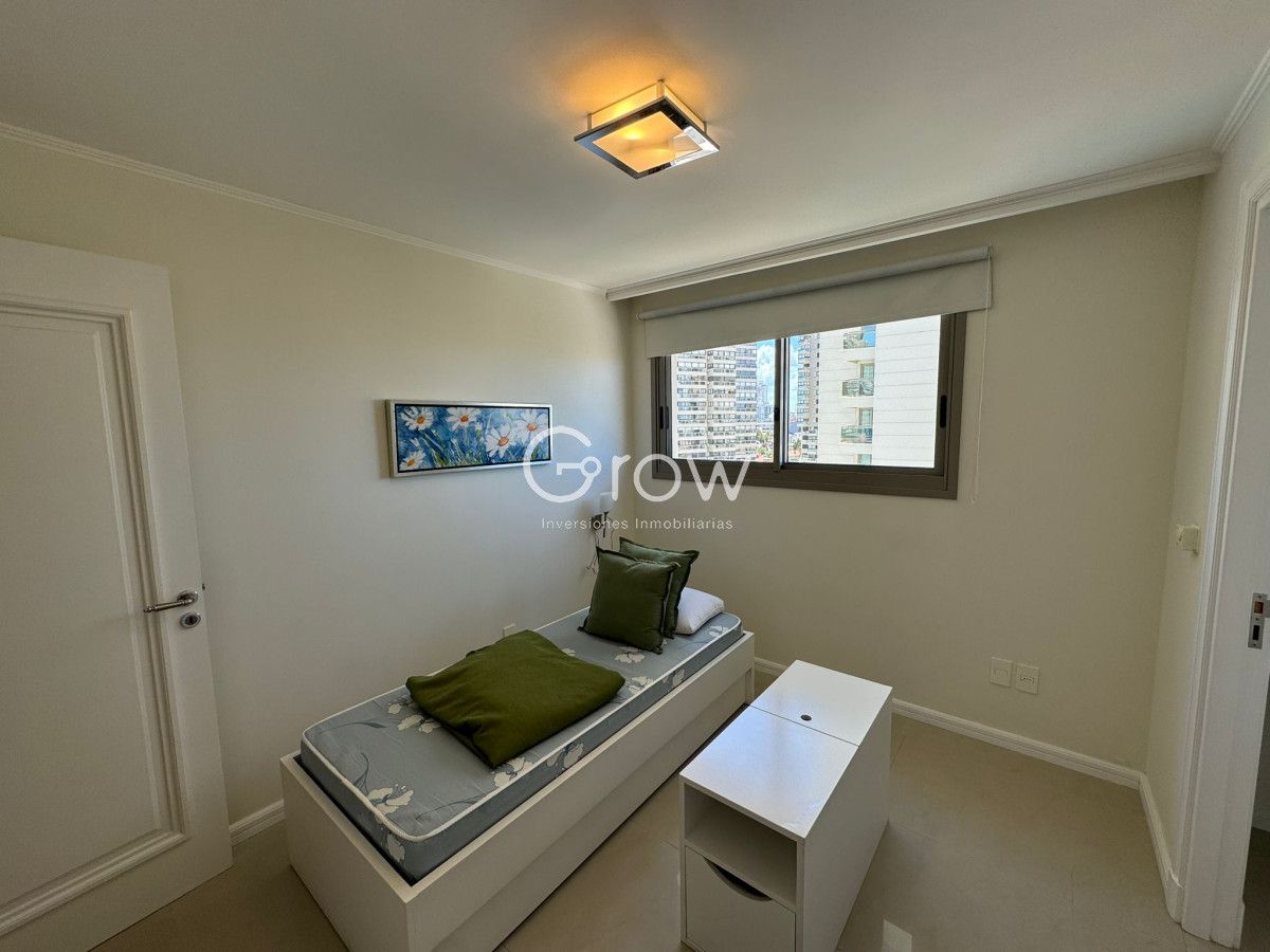 Apartamento ID.2189 - Brava, 3 dormitorios y dependencia