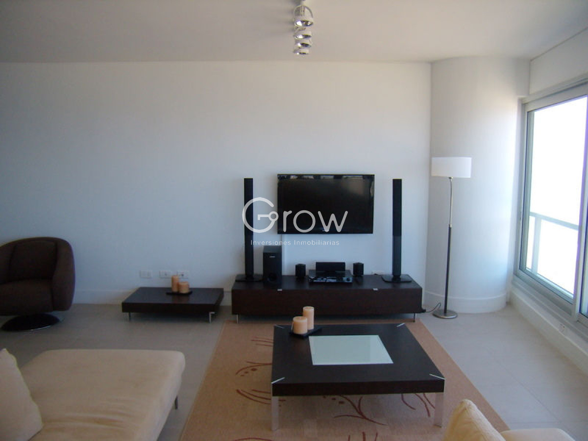 Apartamento ID.3712 - Apartamento en Venta de 3 dormitorios en Torre Le parc , Punta del este 