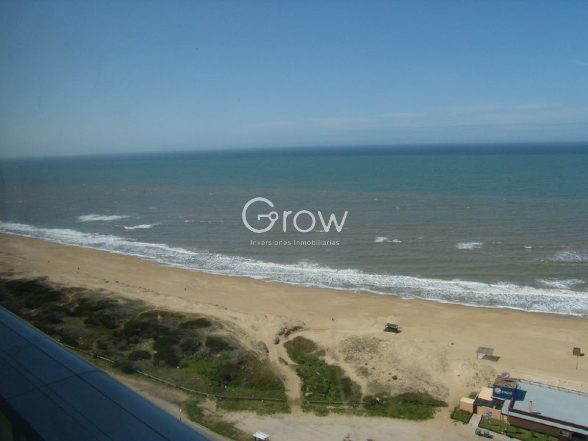 Apartamento ID.3712 - Apartamento en Venta de 3 dormitorios en Torre Le parc , Punta del este 